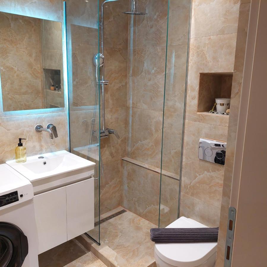 Budget Apartment To The Center Szaloniki Kültér fotó