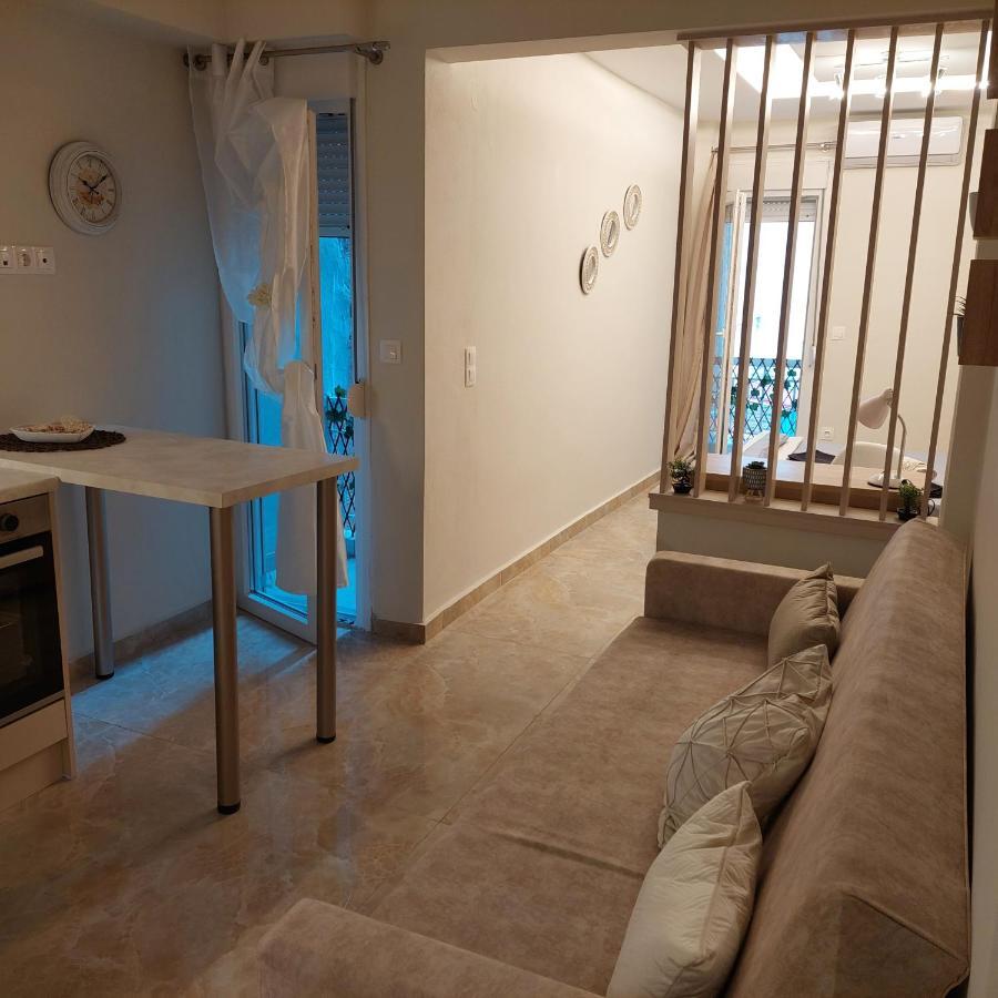 Budget Apartment To The Center Szaloniki Kültér fotó