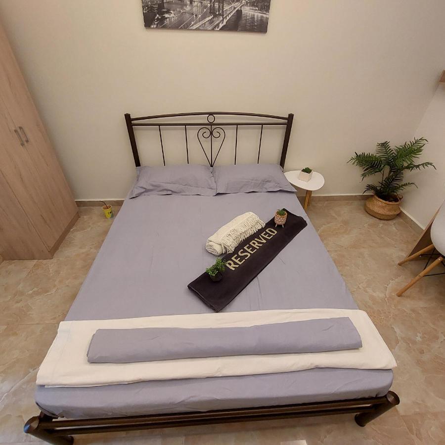 Budget Apartment To The Center Szaloniki Kültér fotó